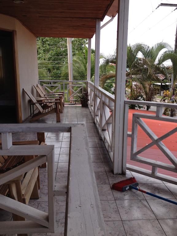 Hotel Posada Los Delfines Bocas del Toro Kamer foto